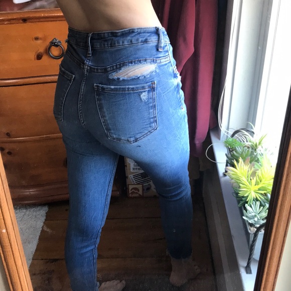 zara distressed blue jeans - Picture 3 of 3